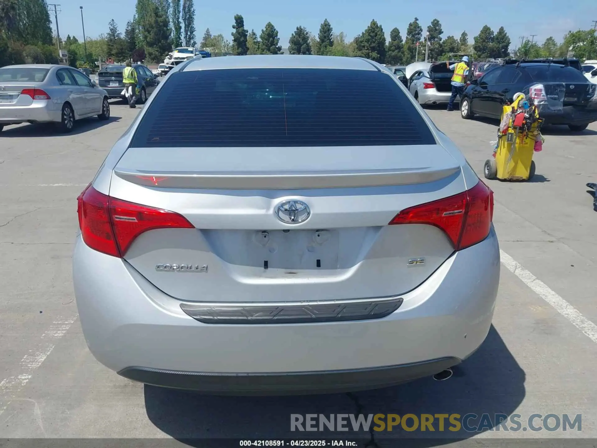 16 Photograph of a damaged car 5YFBURHE5KP877691 TOYOTA COROLLA 2019