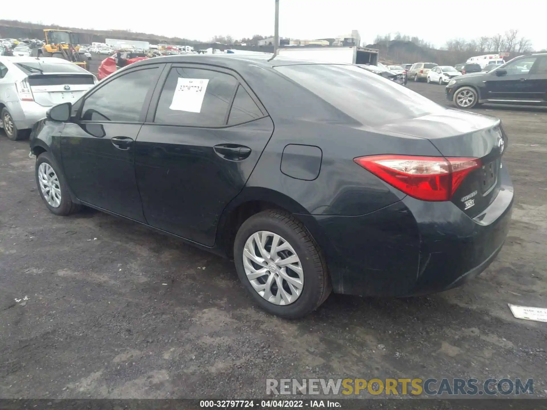 3 Photograph of a damaged car 5YFBURHE5KP878890 TOYOTA COROLLA 2019