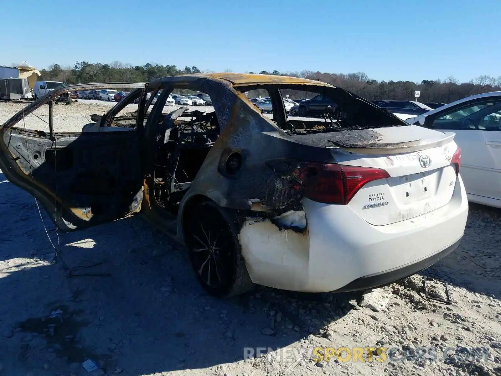 3 Photograph of a damaged car 5YFBURHE5KP881594 TOYOTA COROLLA 2019