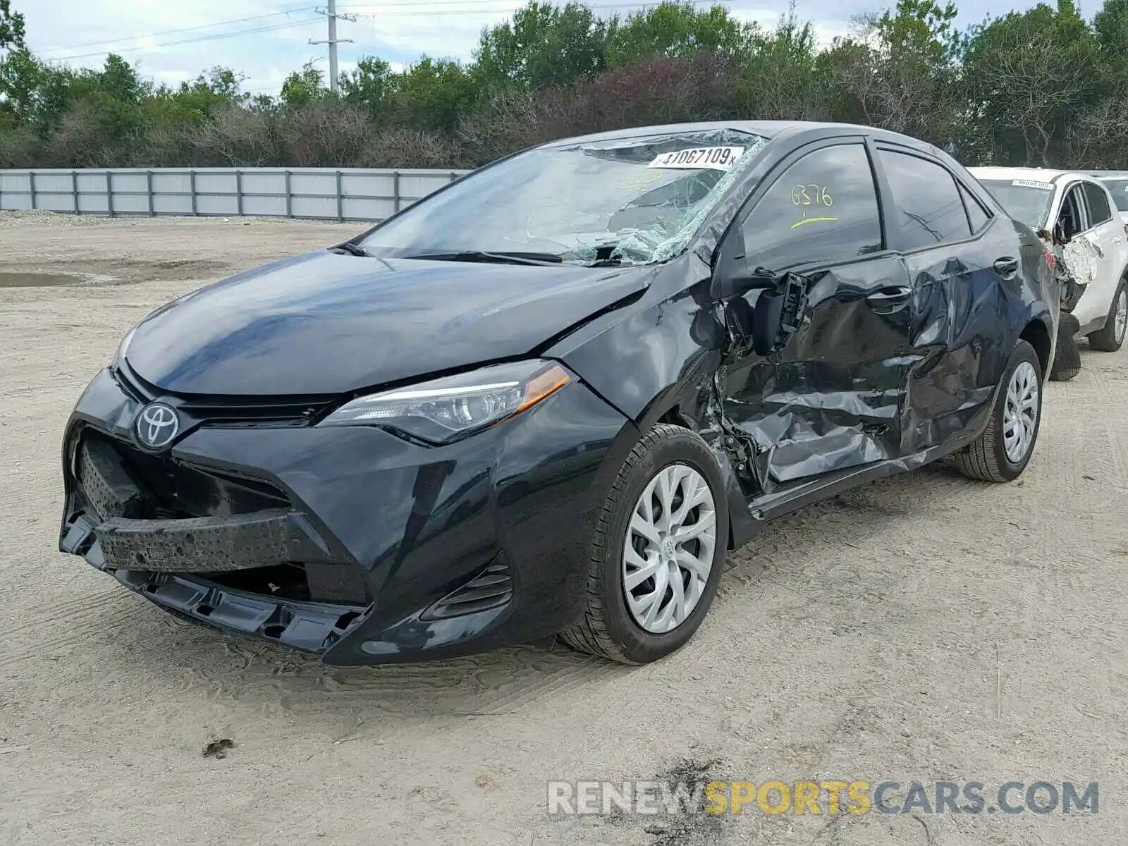 2 Photograph of a damaged car 5YFBURHE5KP882745 TOYOTA COROLLA 2019