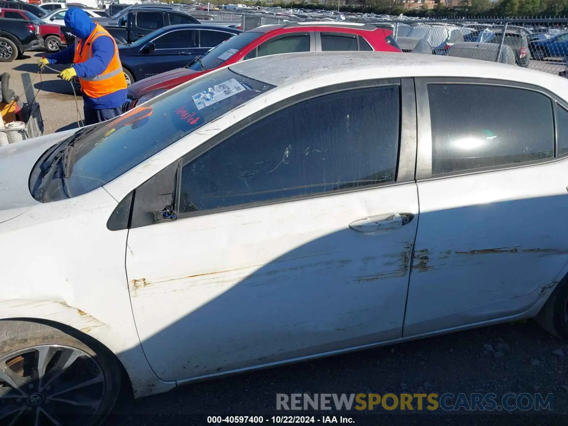 15 Photograph of a damaged car 5YFBURHE5KP885242 TOYOTA COROLLA 2019