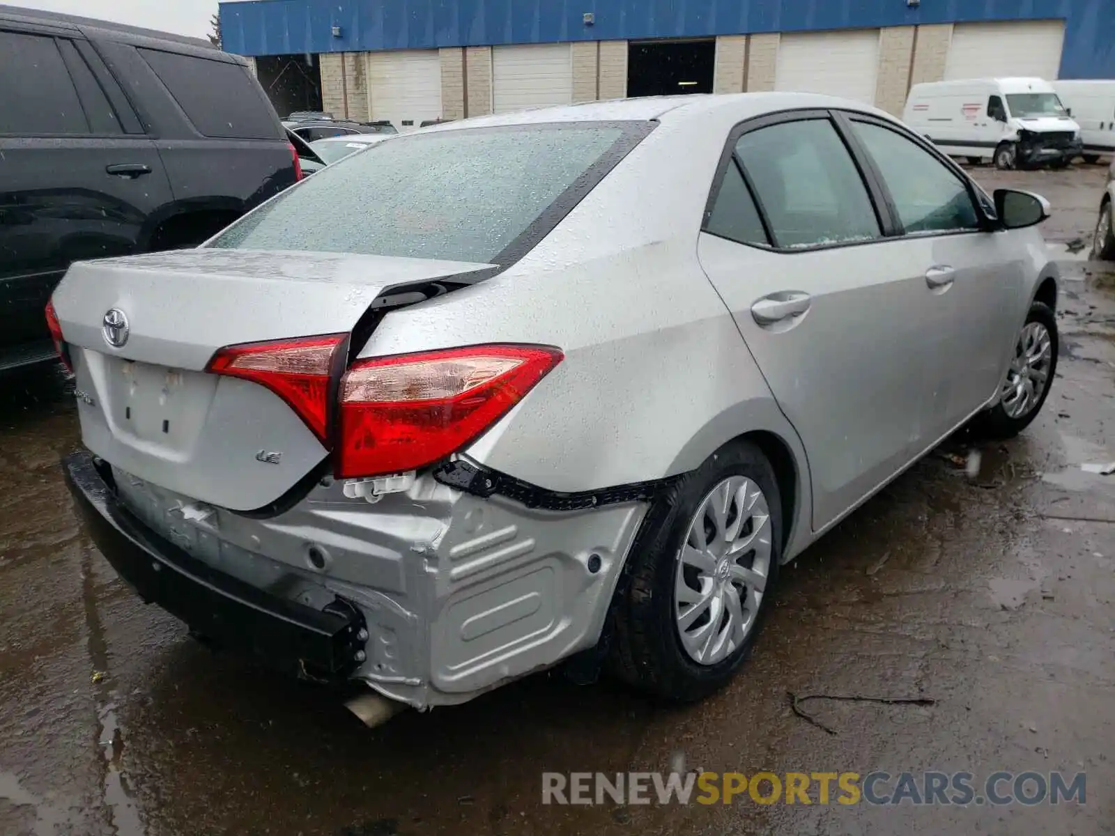 4 Photograph of a damaged car 5YFBURHE5KP885435 TOYOTA COROLLA 2019