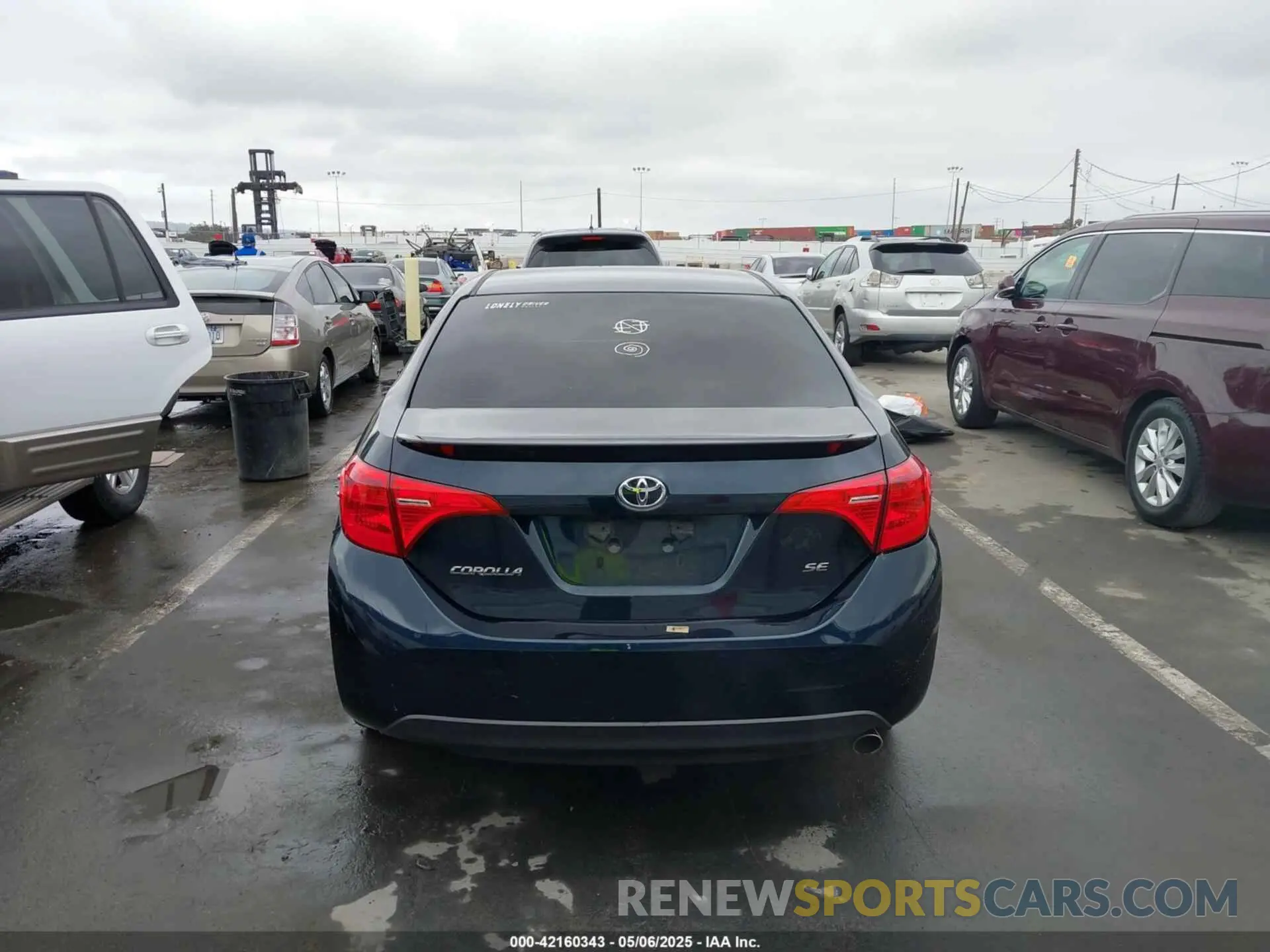 16 Photograph of a damaged car 5YFBURHE5KP890375 TOYOTA COROLLA 2019