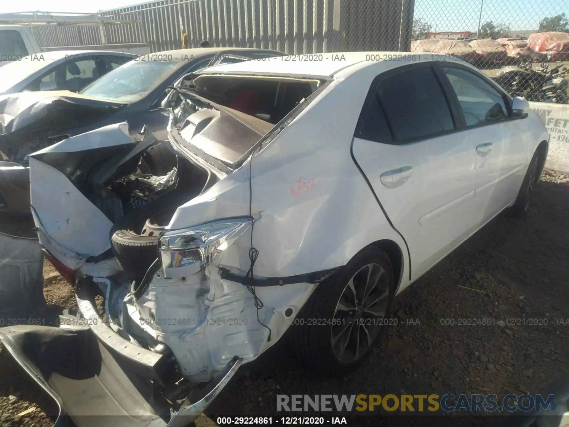 4 Photograph of a damaged car 5YFBURHE5KP890831 TOYOTA COROLLA 2019