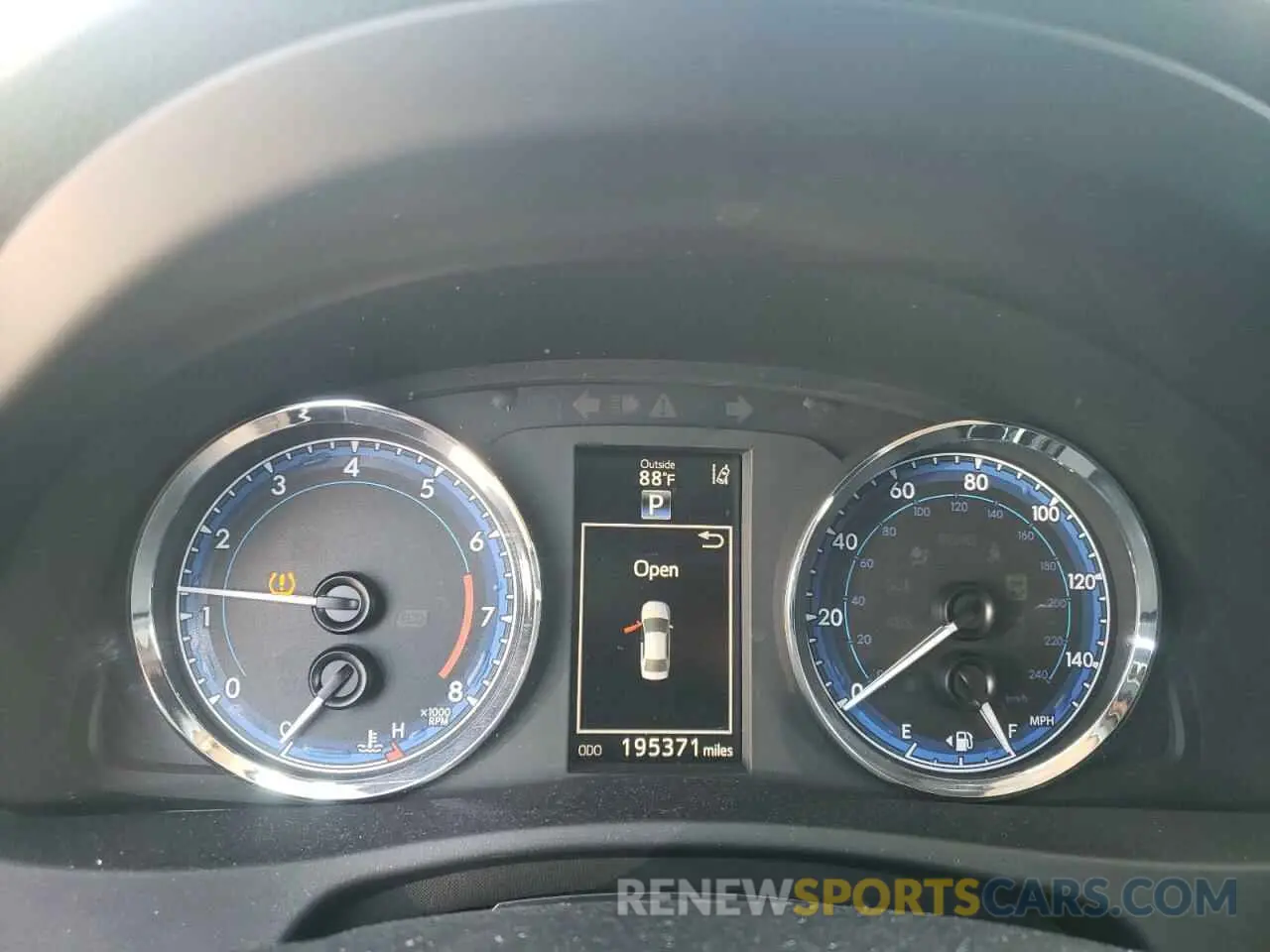 9 Photograph of a damaged car 5YFBURHE5KP894507 TOYOTA COROLLA 2019