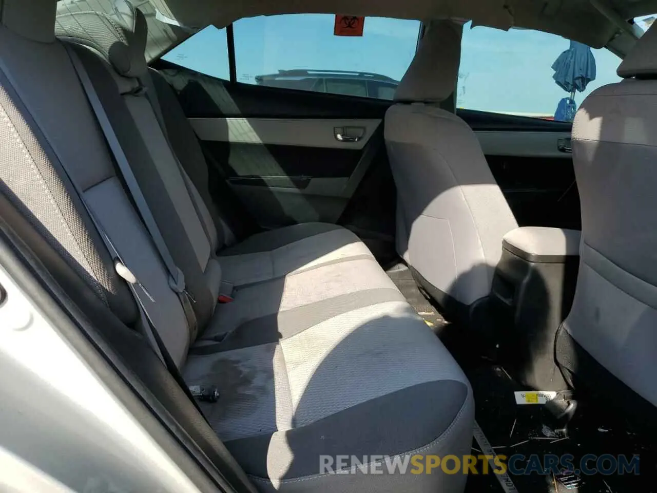 10 Photograph of a damaged car 5YFBURHE5KP894779 TOYOTA COROLLA 2019