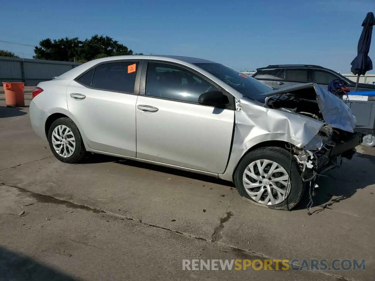 4 Photograph of a damaged car 5YFBURHE5KP894779 TOYOTA COROLLA 2019