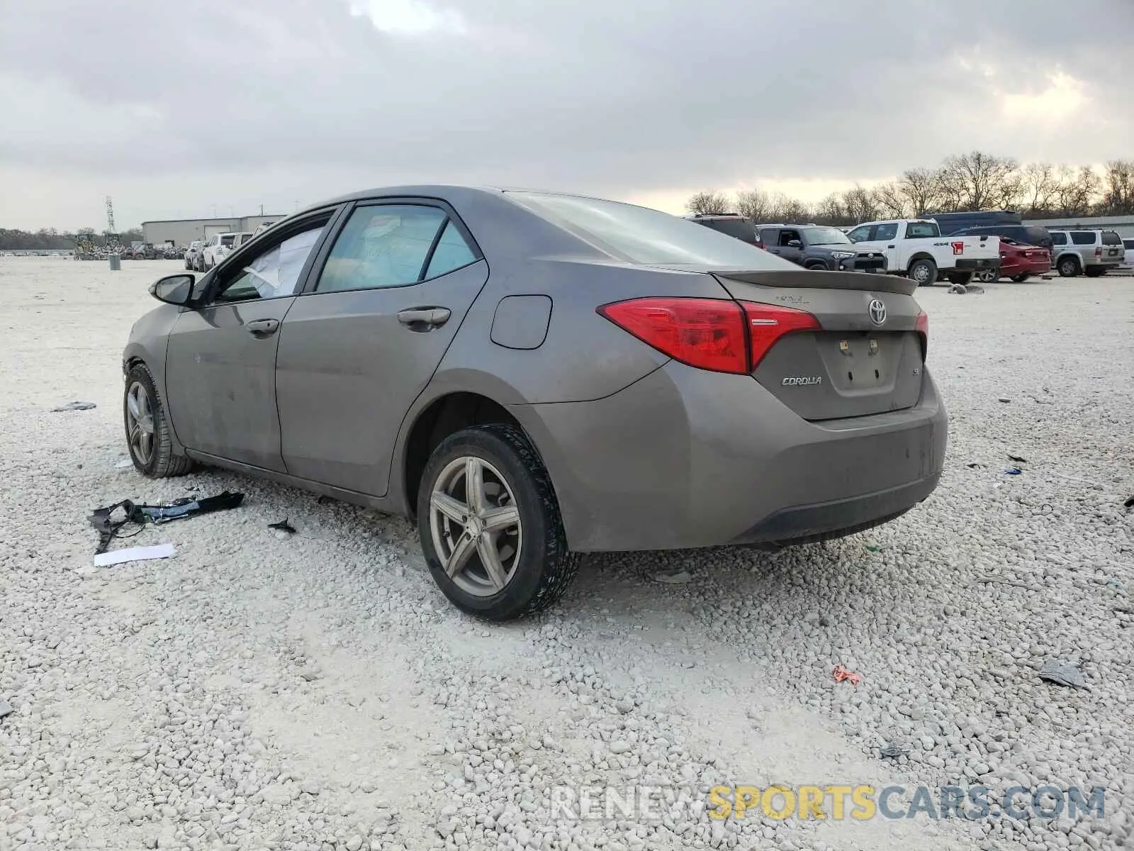 3 Photograph of a damaged car 5YFBURHE5KP895494 TOYOTA COROLLA 2019