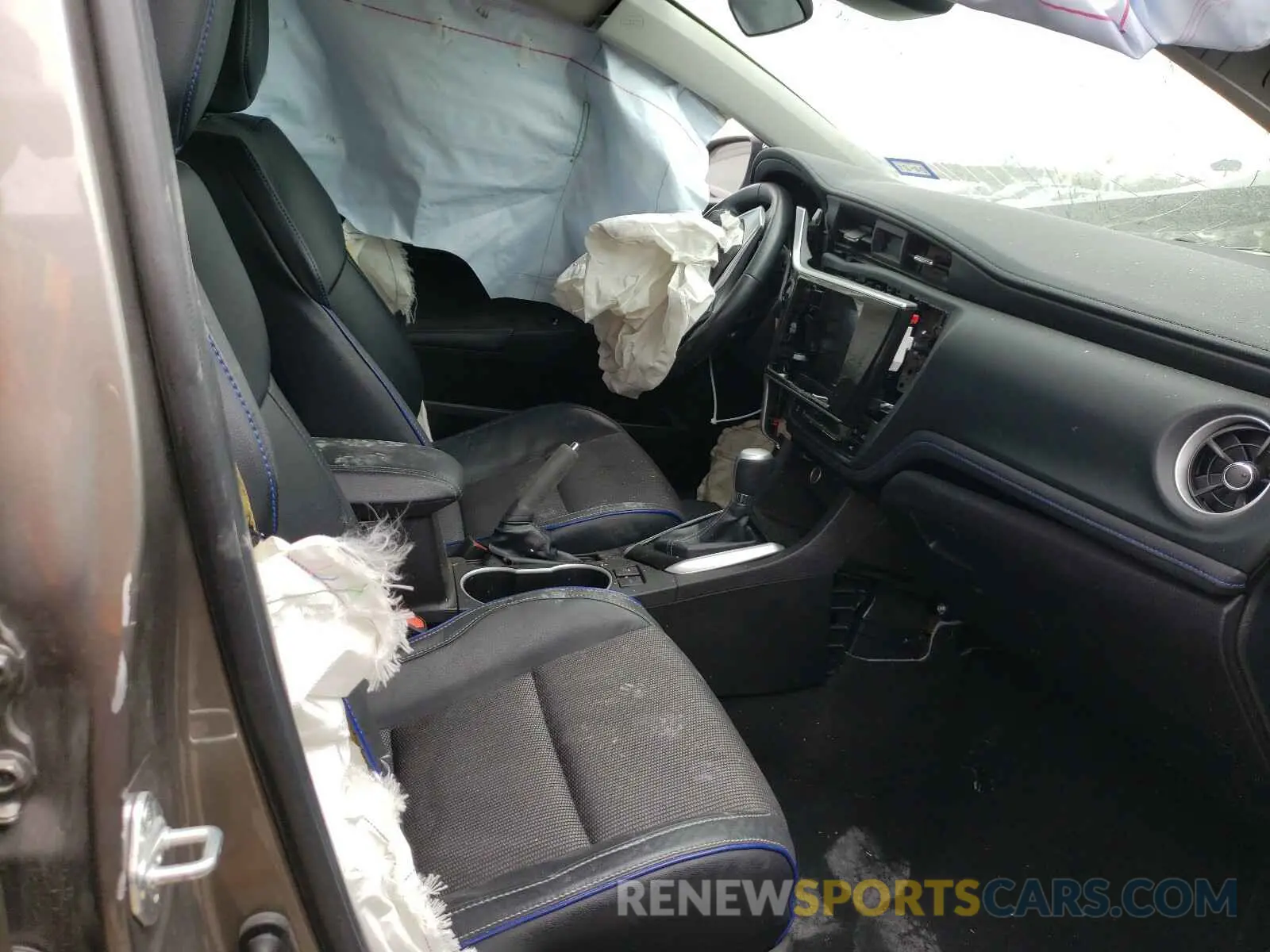 5 Photograph of a damaged car 5YFBURHE5KP895494 TOYOTA COROLLA 2019
