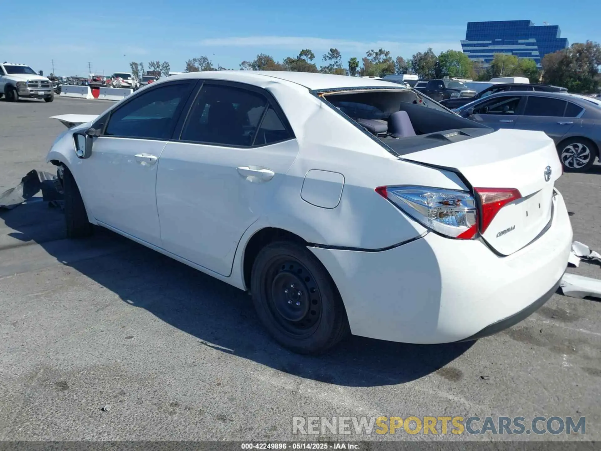 3 Photograph of a damaged car 5YFBURHE5KP896225 TOYOTA COROLLA 2019