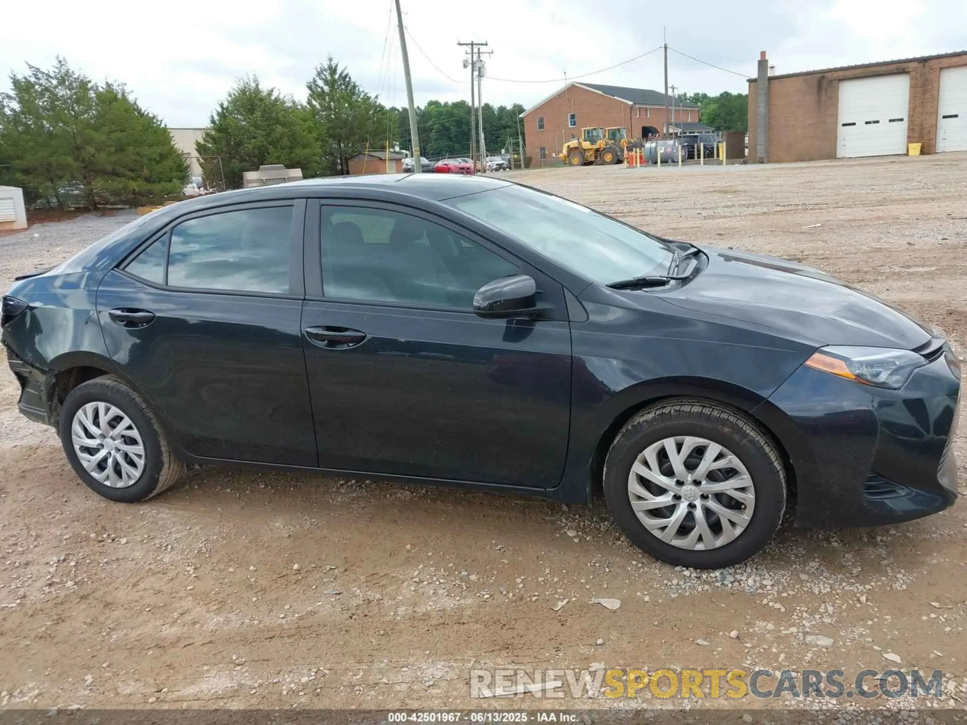 13 Photograph of a damaged car 5YFBURHE5KP899948 TOYOTA COROLLA 2019