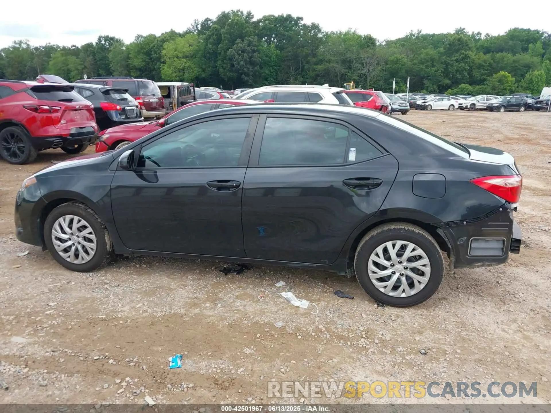 14 Photograph of a damaged car 5YFBURHE5KP899948 TOYOTA COROLLA 2019