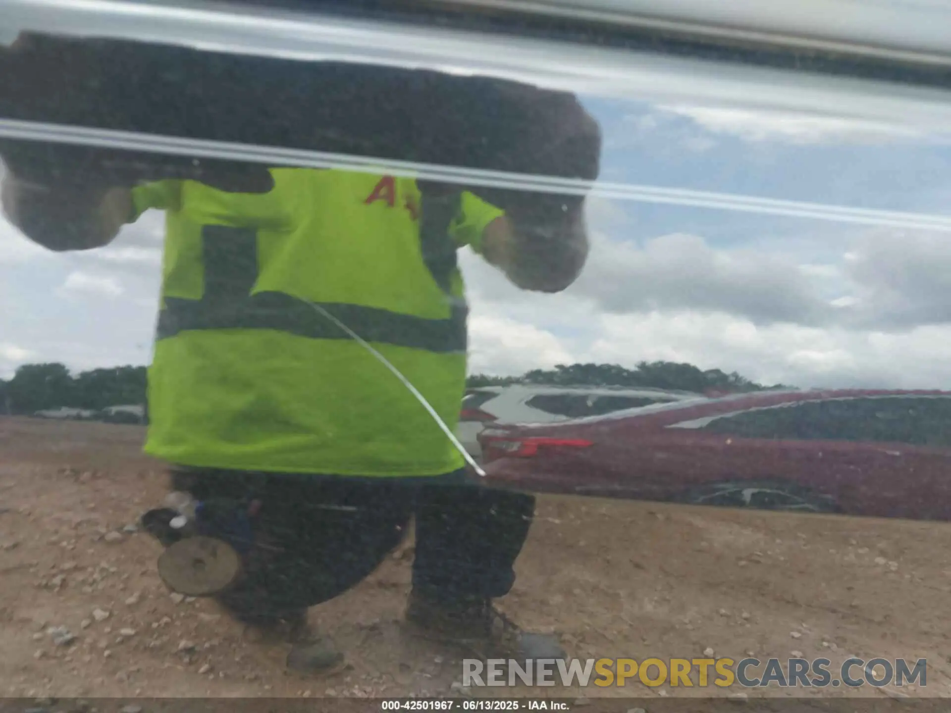 19 Photograph of a damaged car 5YFBURHE5KP899948 TOYOTA COROLLA 2019