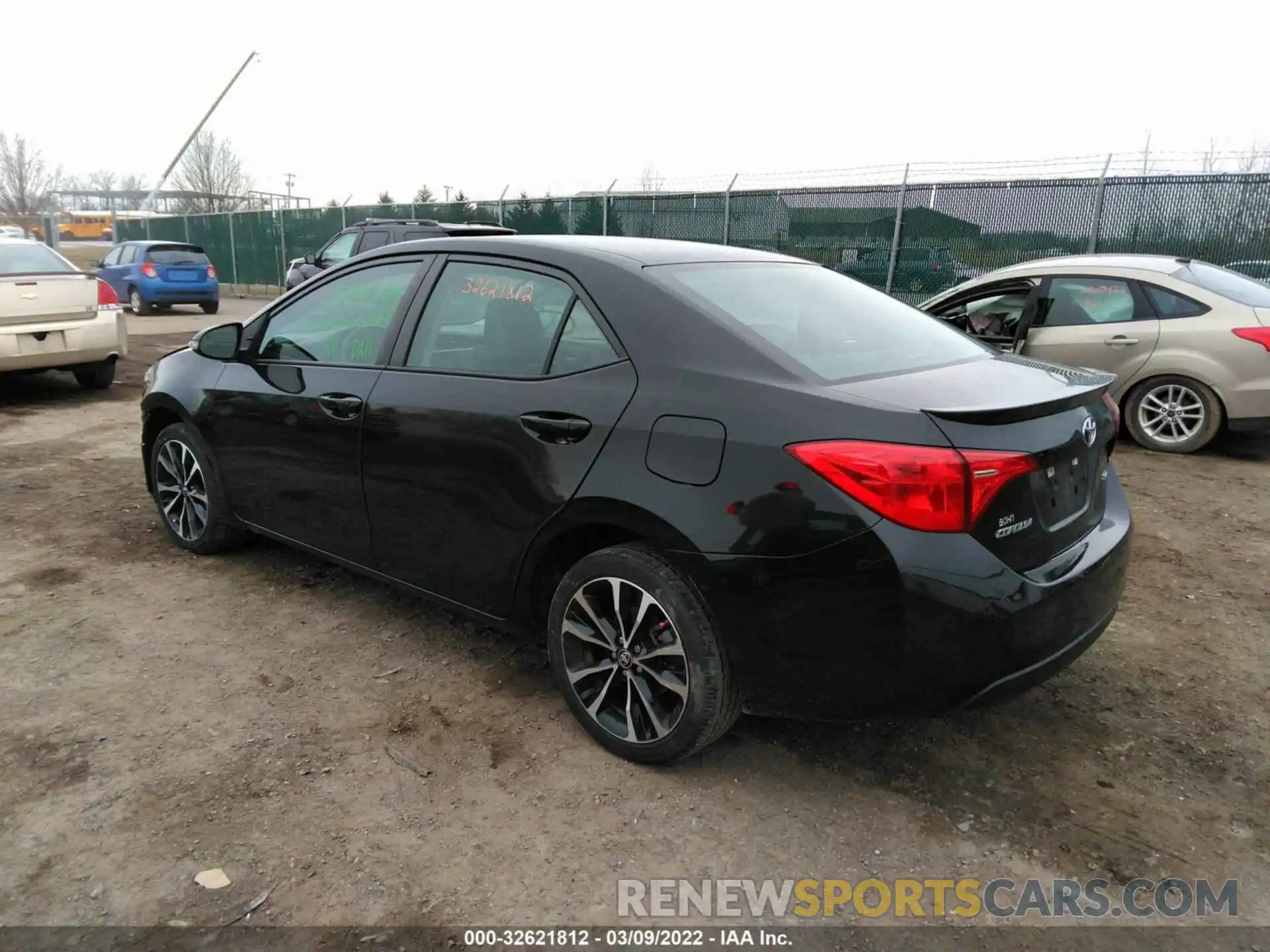 3 Photograph of a damaged car 5YFBURHE5KP900726 TOYOTA COROLLA 2019