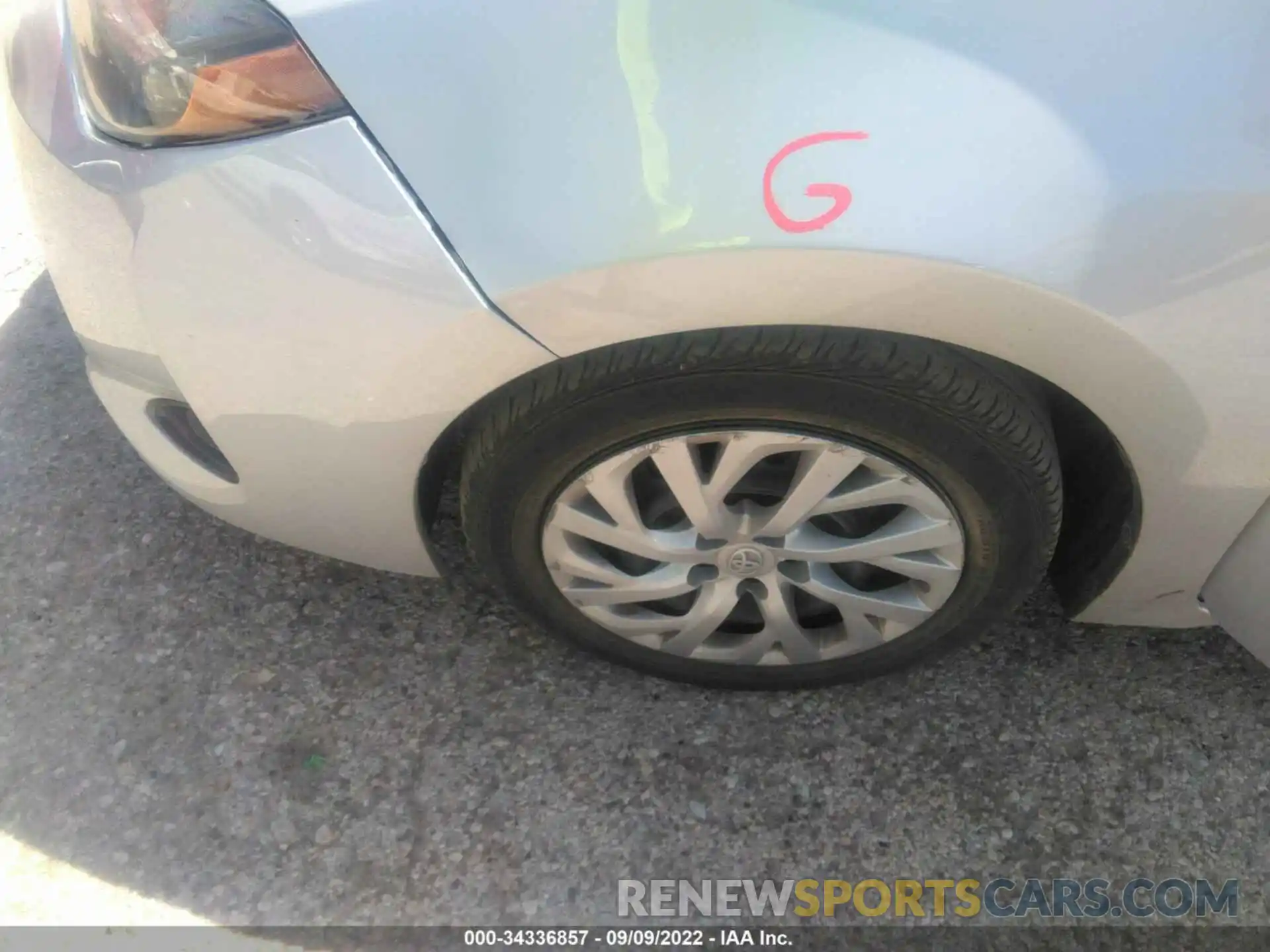 12 Photograph of a damaged car 5YFBURHE5KP901102 TOYOTA COROLLA 2019