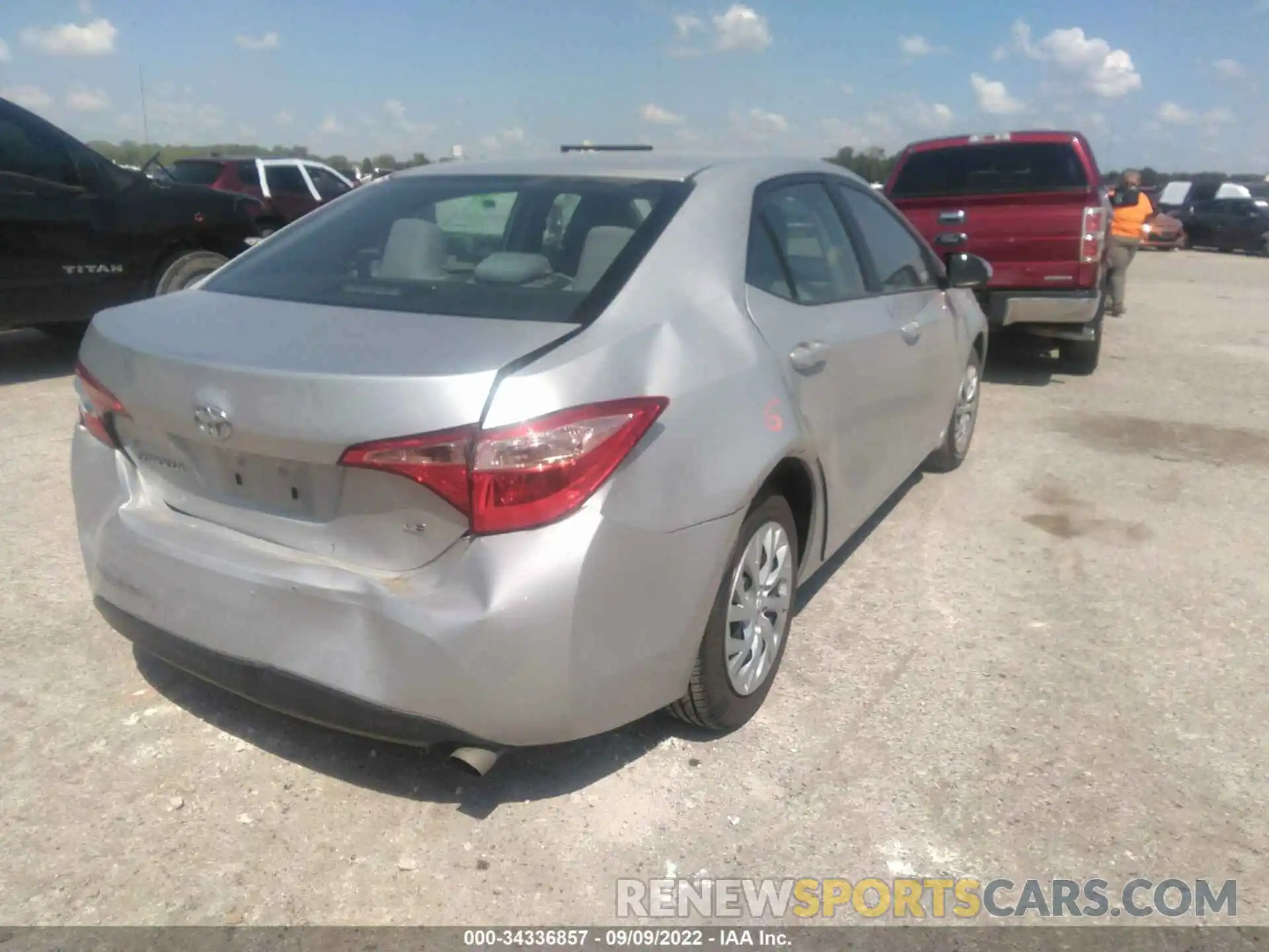 4 Photograph of a damaged car 5YFBURHE5KP901102 TOYOTA COROLLA 2019