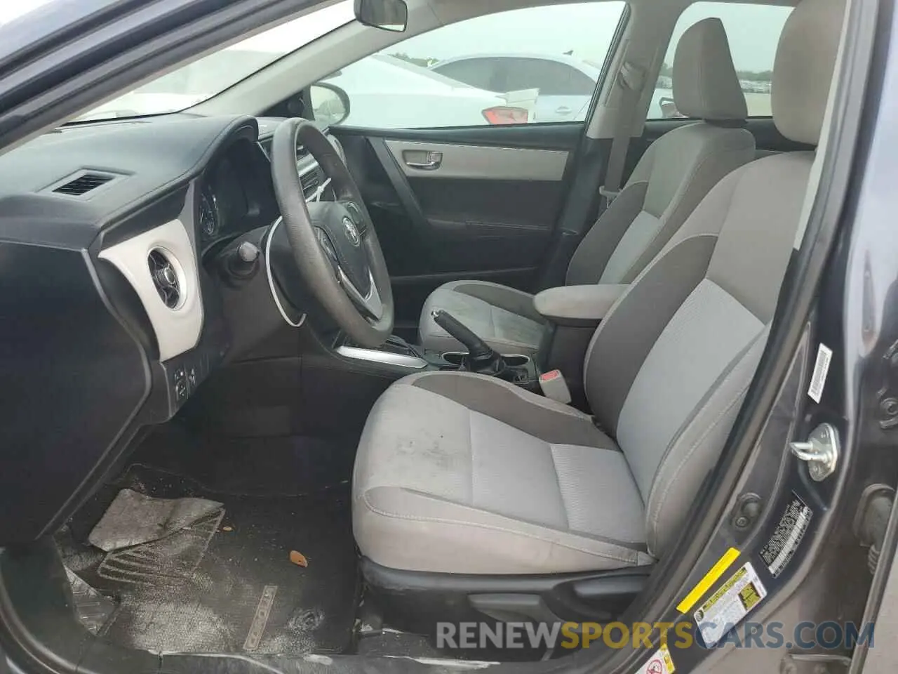 7 Photograph of a damaged car 5YFBURHE5KP902329 TOYOTA COROLLA 2019