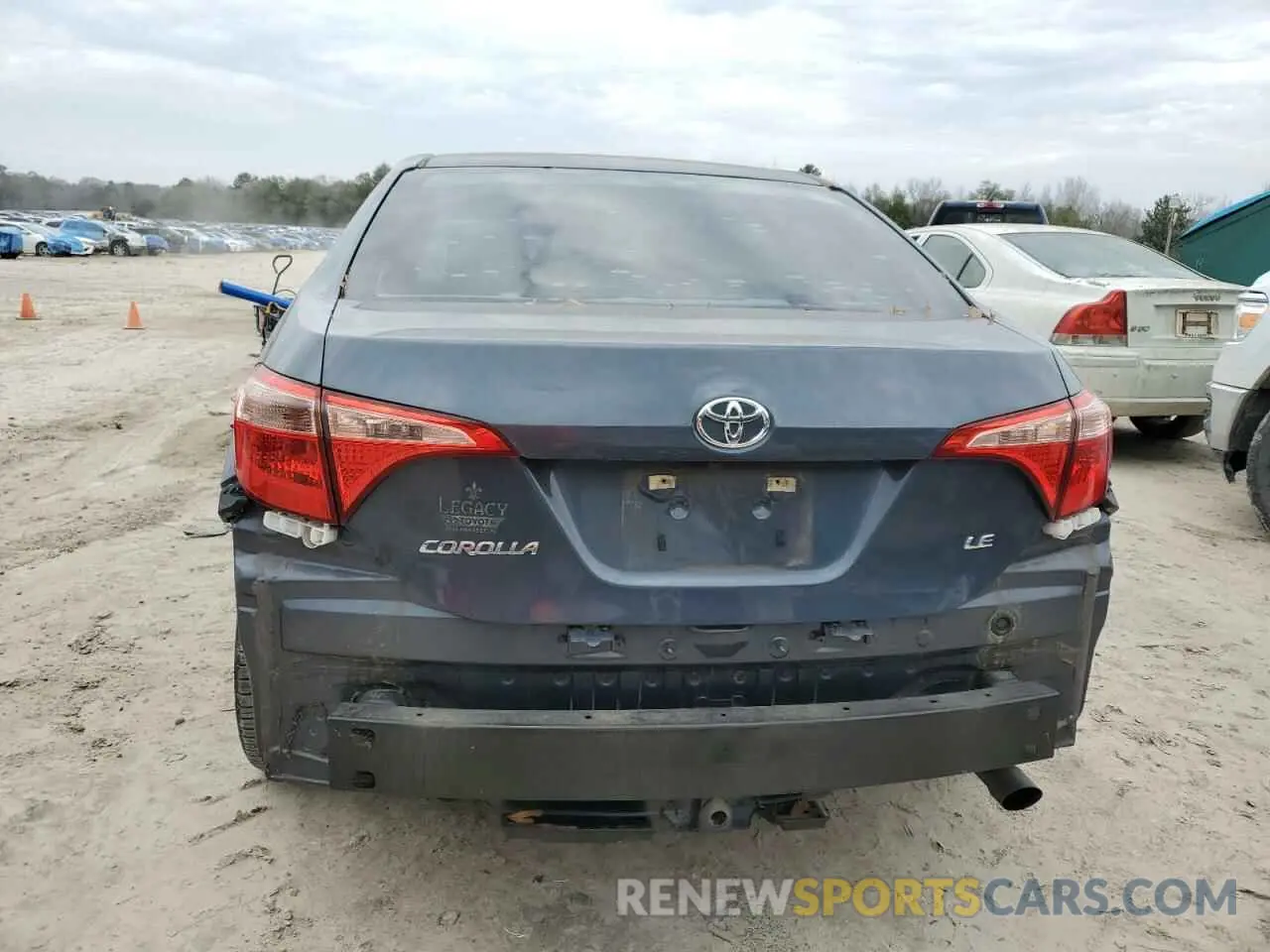 6 Photograph of a damaged car 5YFBURHE5KP903268 TOYOTA COROLLA 2019