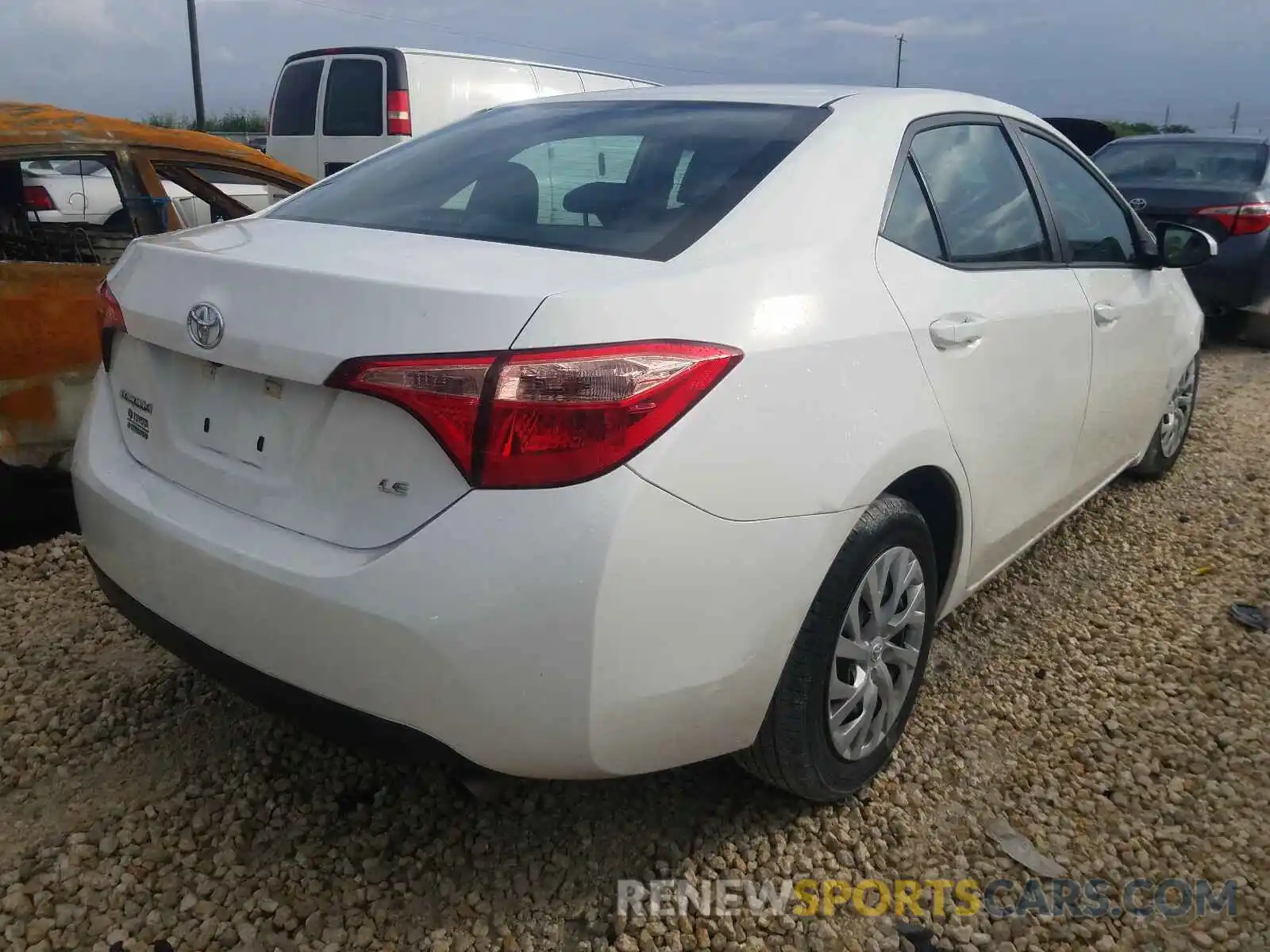 4 Photograph of a damaged car 5YFBURHE5KP918823 TOYOTA COROLLA 2019