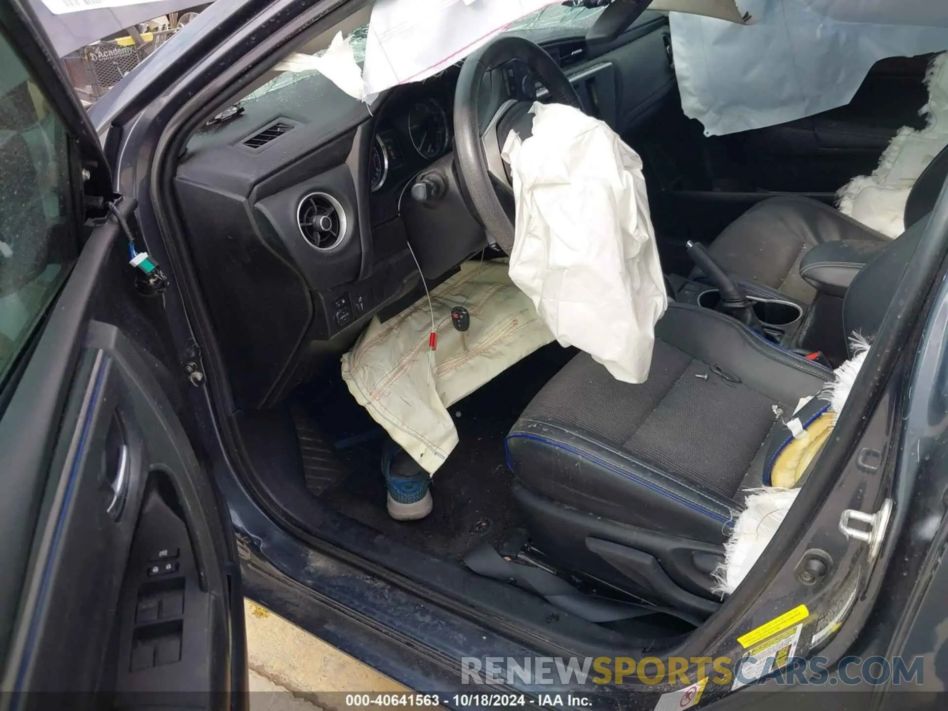 5 Photograph of a damaged car 5YFBURHE5KP919647 TOYOTA COROLLA 2019