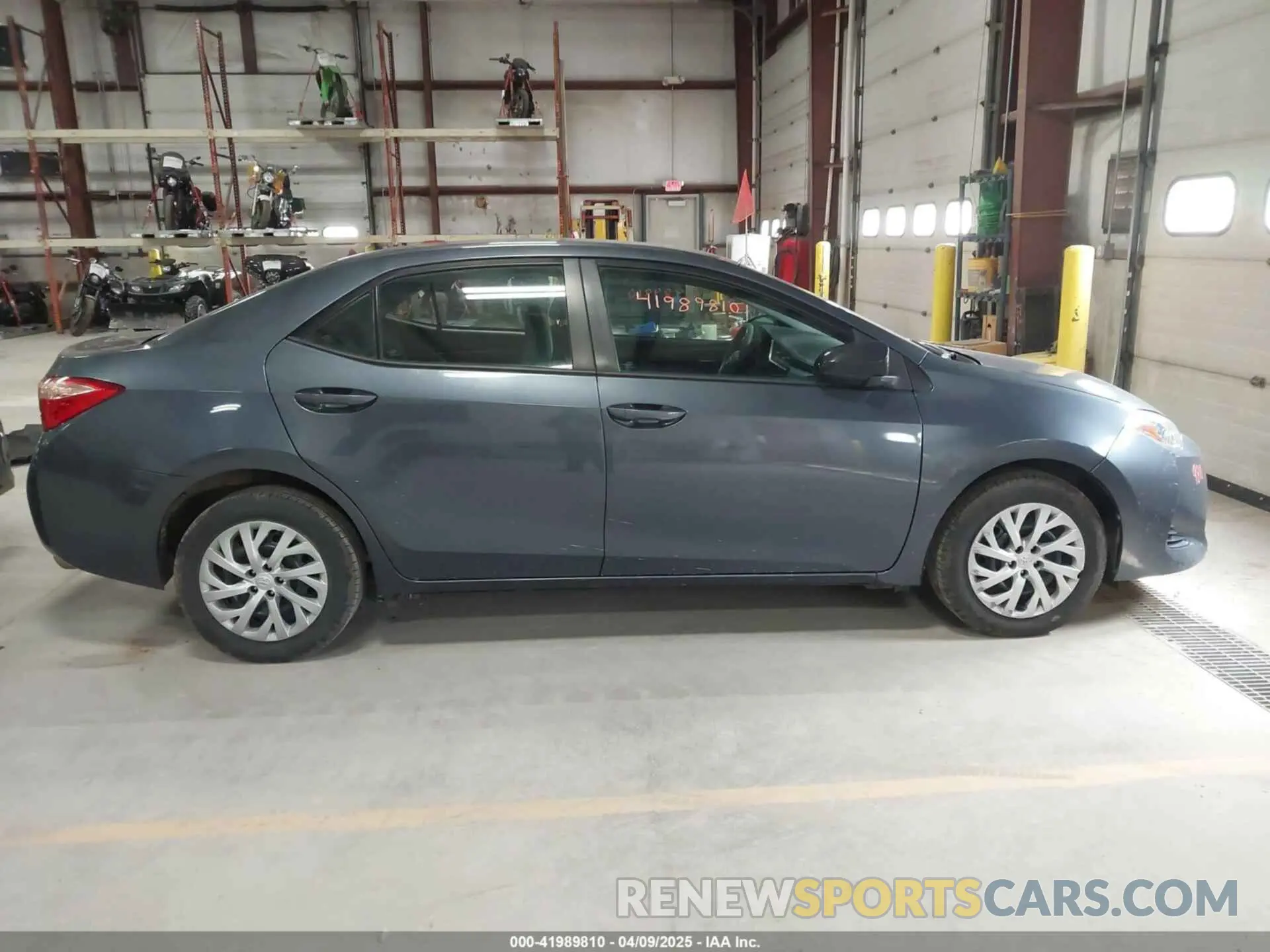 13 Photograph of a damaged car 5YFBURHE5KP920054 TOYOTA COROLLA 2019
