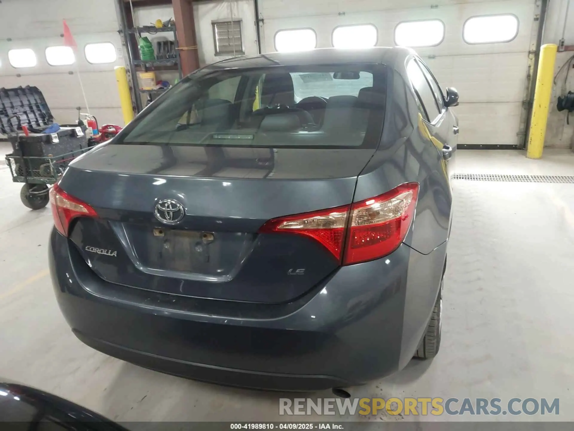16 Photograph of a damaged car 5YFBURHE5KP920054 TOYOTA COROLLA 2019