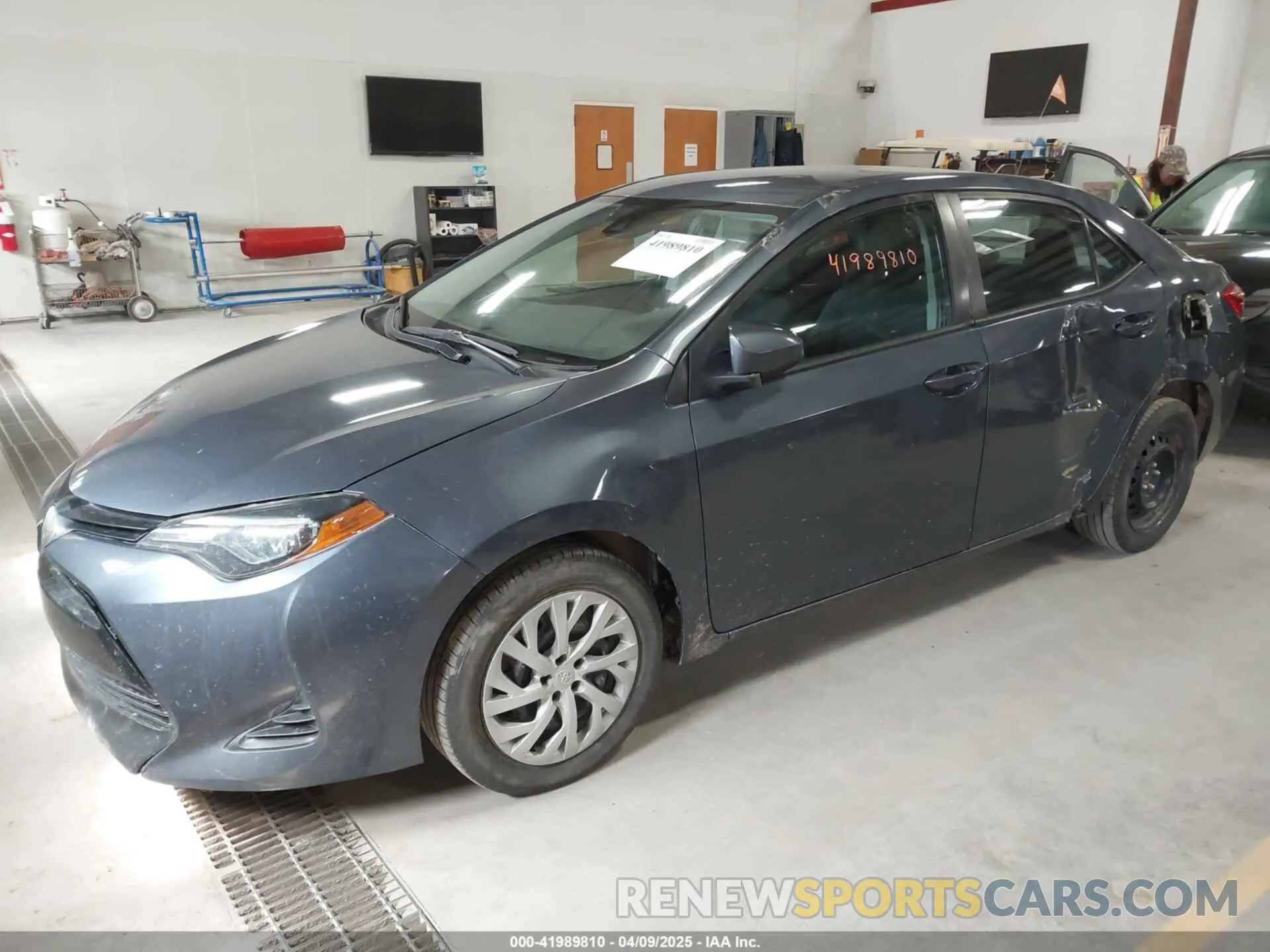 2 Photograph of a damaged car 5YFBURHE5KP920054 TOYOTA COROLLA 2019