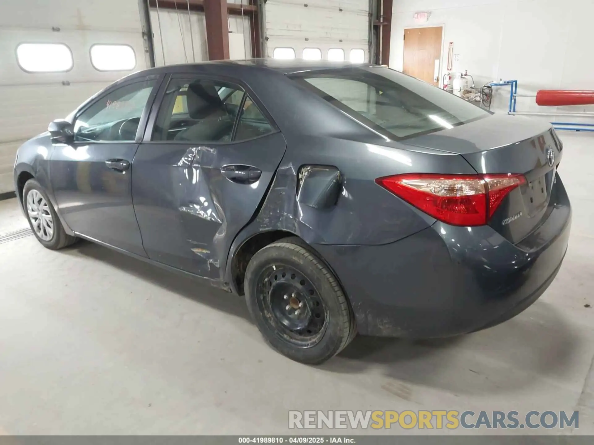 3 Photograph of a damaged car 5YFBURHE5KP920054 TOYOTA COROLLA 2019
