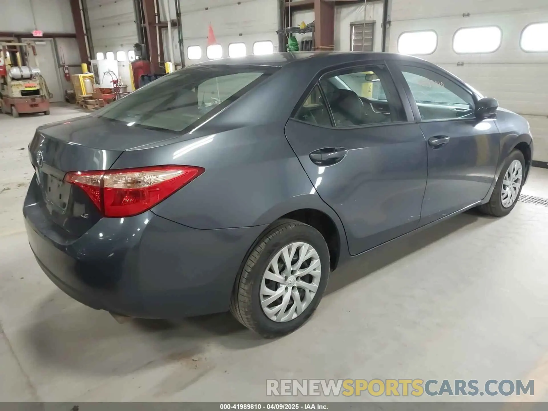 4 Photograph of a damaged car 5YFBURHE5KP920054 TOYOTA COROLLA 2019