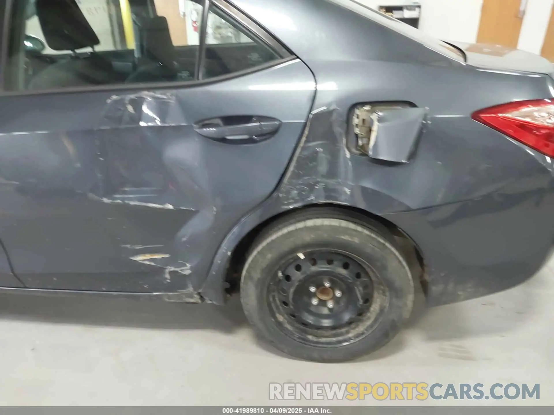 6 Photograph of a damaged car 5YFBURHE5KP920054 TOYOTA COROLLA 2019