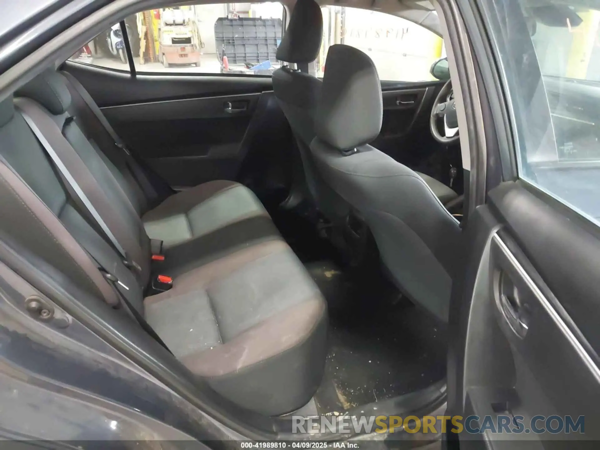 8 Photograph of a damaged car 5YFBURHE5KP920054 TOYOTA COROLLA 2019