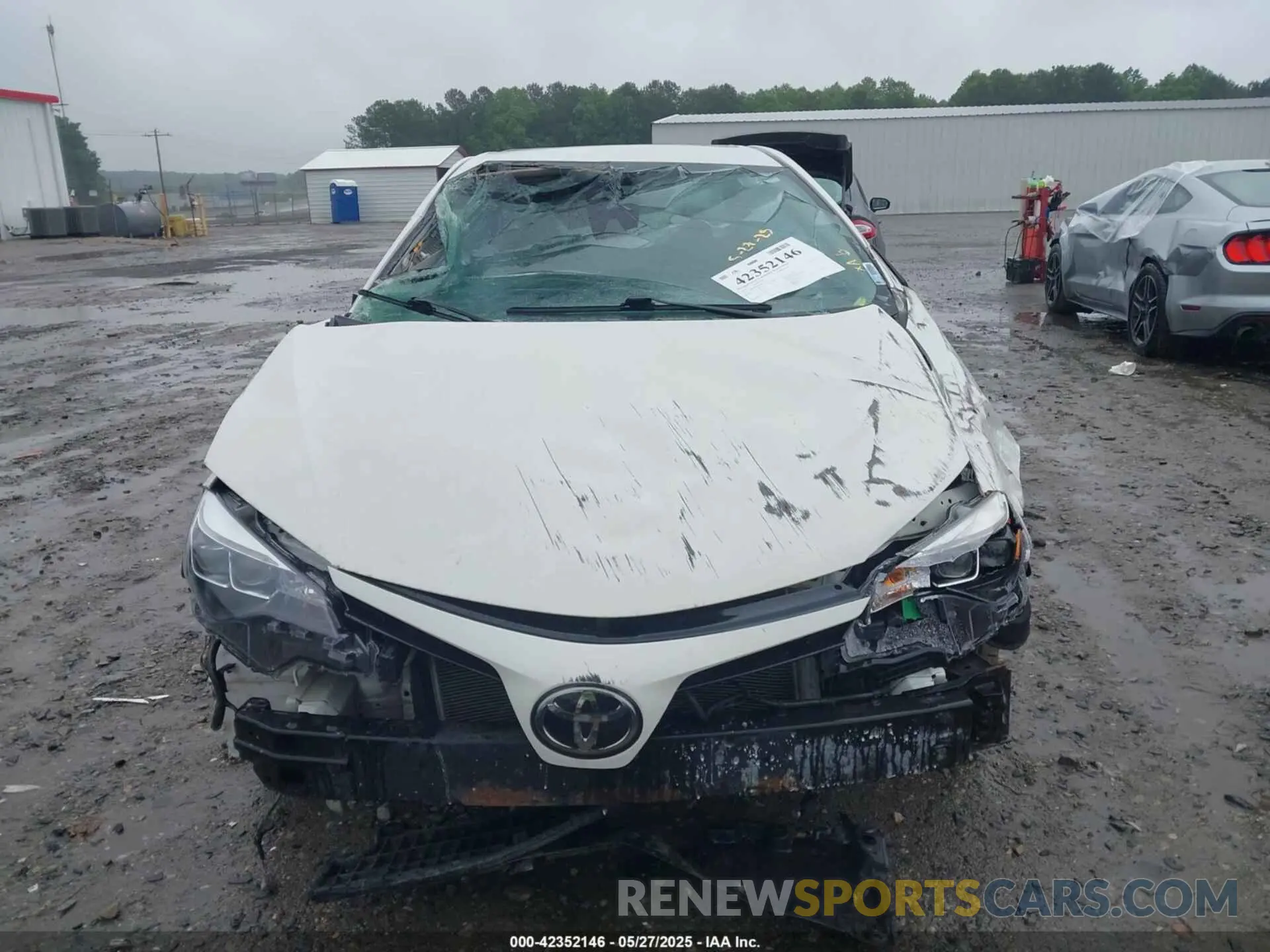12 Photograph of a damaged car 5YFBURHE5KP927117 TOYOTA COROLLA 2019