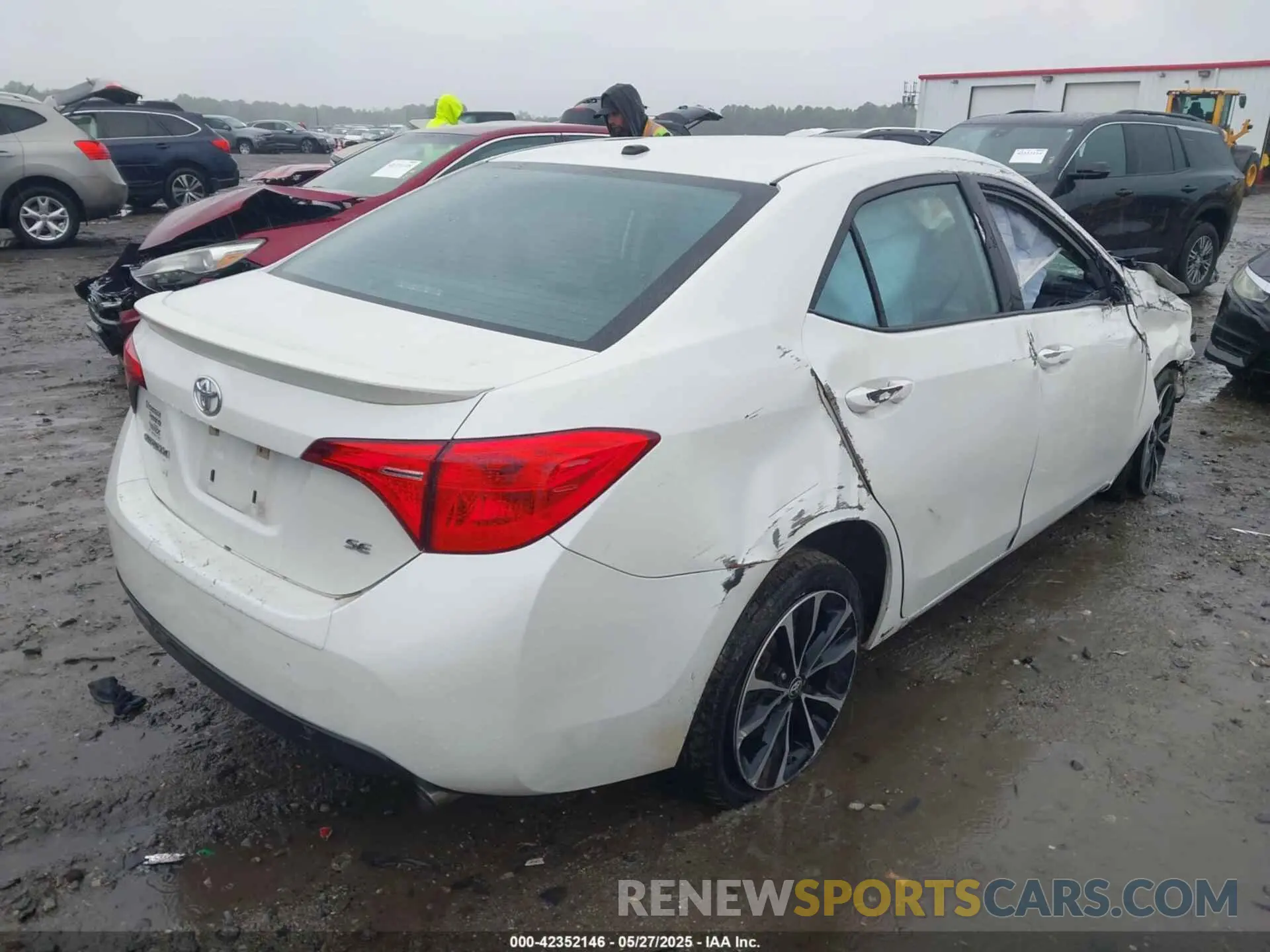 4 Photograph of a damaged car 5YFBURHE5KP927117 TOYOTA COROLLA 2019