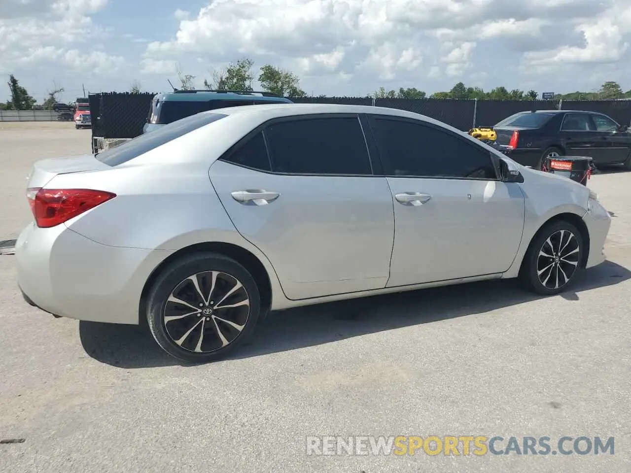 3 Photograph of a damaged car 5YFBURHE5KP929854 TOYOTA COROLLA 2019