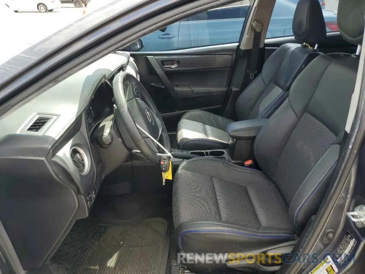 7 Photograph of a damaged car 5YFBURHE5KP931054 TOYOTA COROLLA 2019