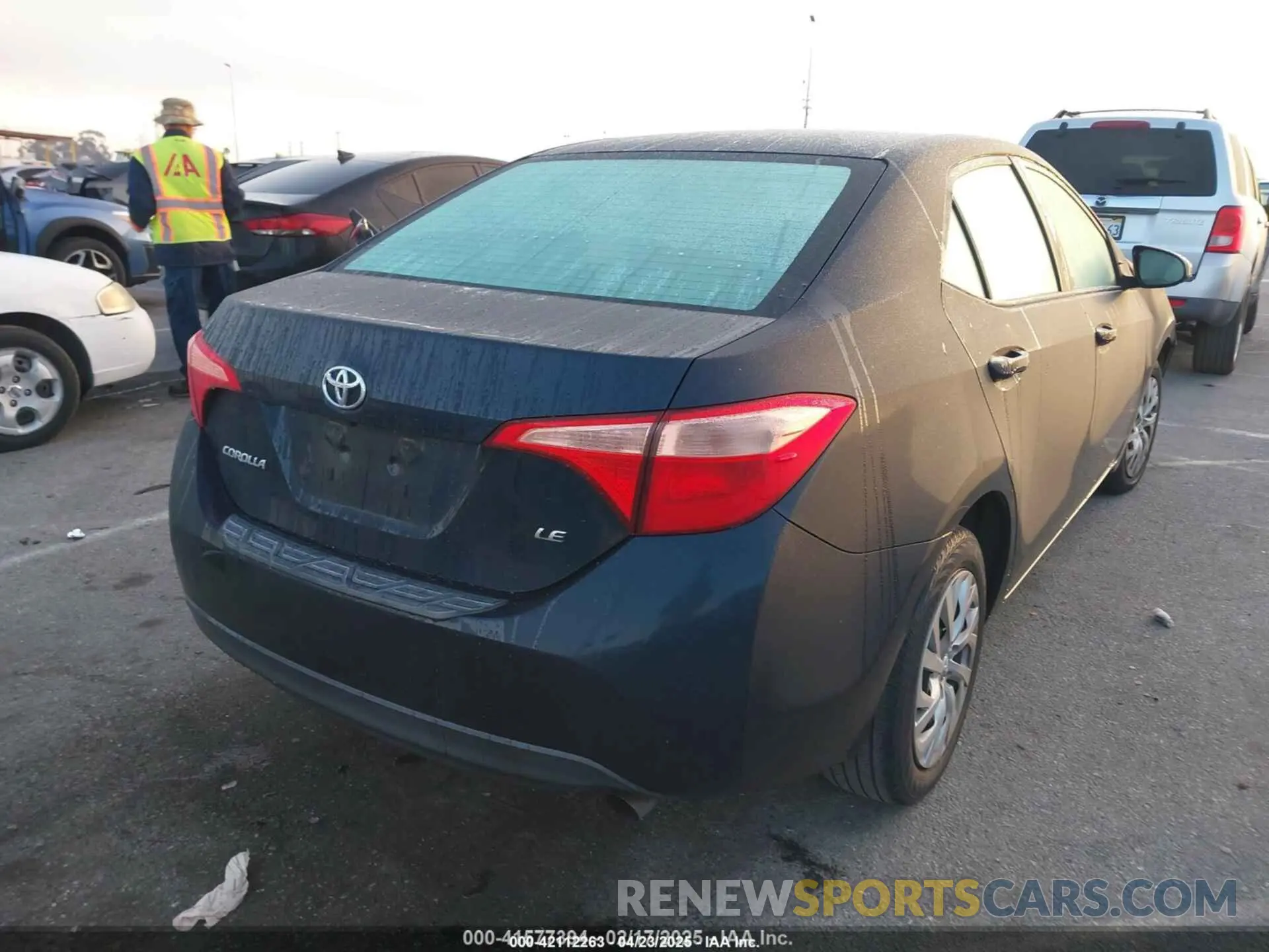 4 Photograph of a damaged car 5YFBURHE5KP931281 TOYOTA COROLLA 2019