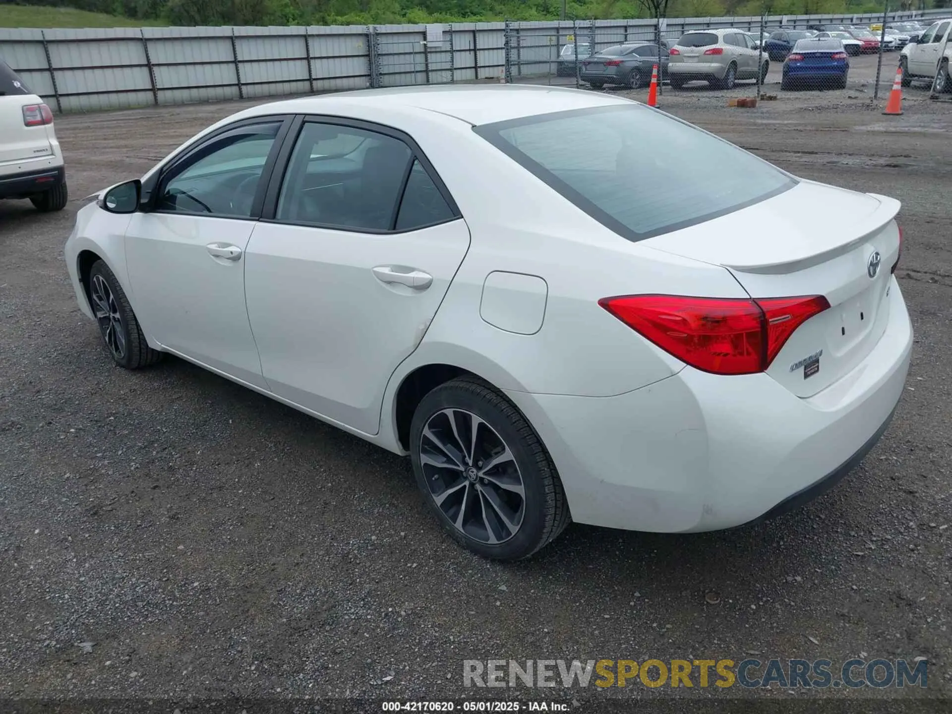 3 Photograph of a damaged car 5YFBURHE5KP932690 TOYOTA COROLLA 2019