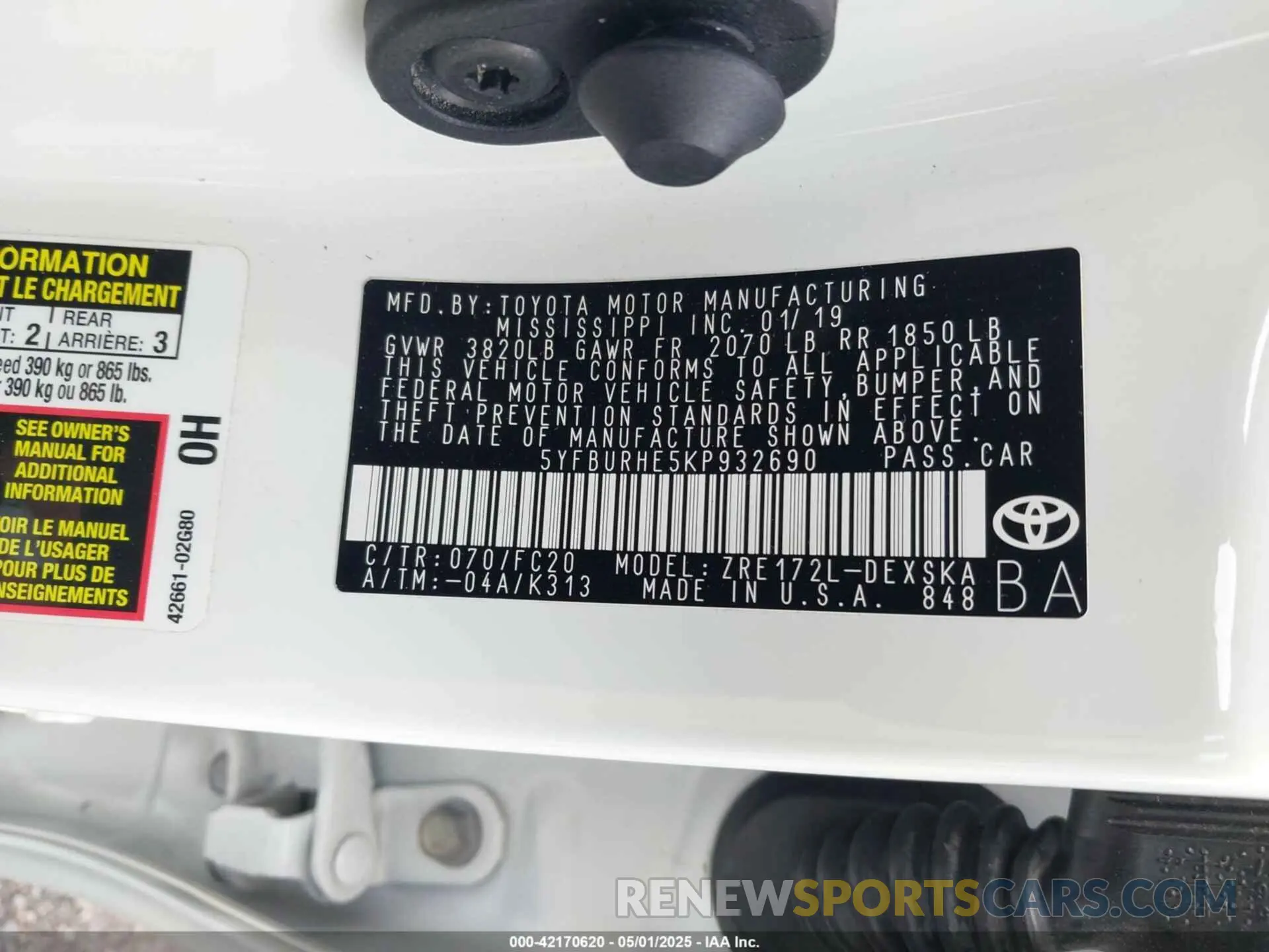 9 Photograph of a damaged car 5YFBURHE5KP932690 TOYOTA COROLLA 2019