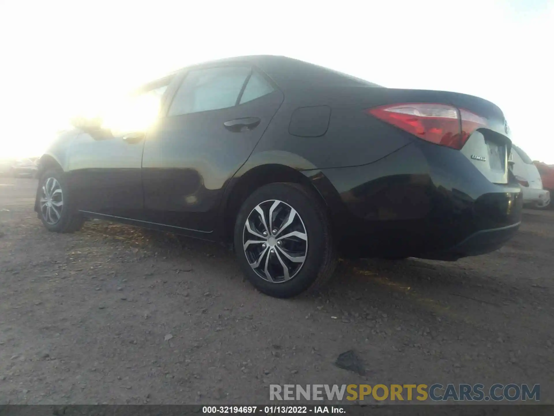 3 Photograph of a damaged car 5YFBURHE5KP933435 TOYOTA COROLLA 2019