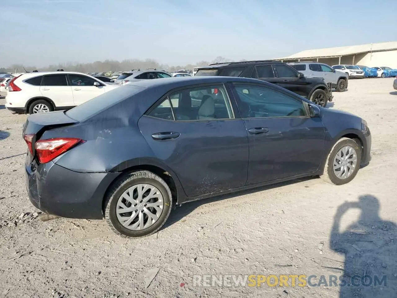 3 Photograph of a damaged car 5YFBURHE5KP934942 TOYOTA COROLLA 2019