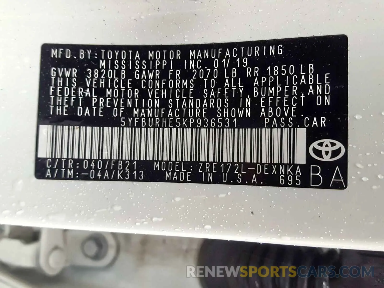 10 Photograph of a damaged car 5YFBURHE5KP936531 TOYOTA COROLLA 2019