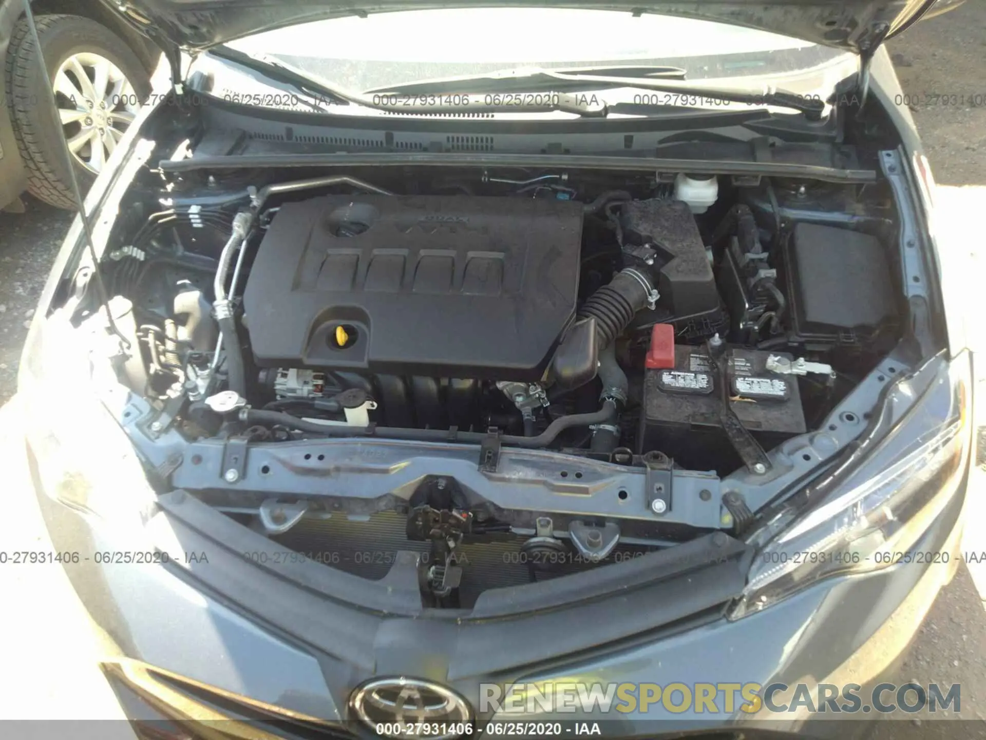 10 Photograph of a damaged car 5YFBURHE5KP939218 TOYOTA COROLLA 2019