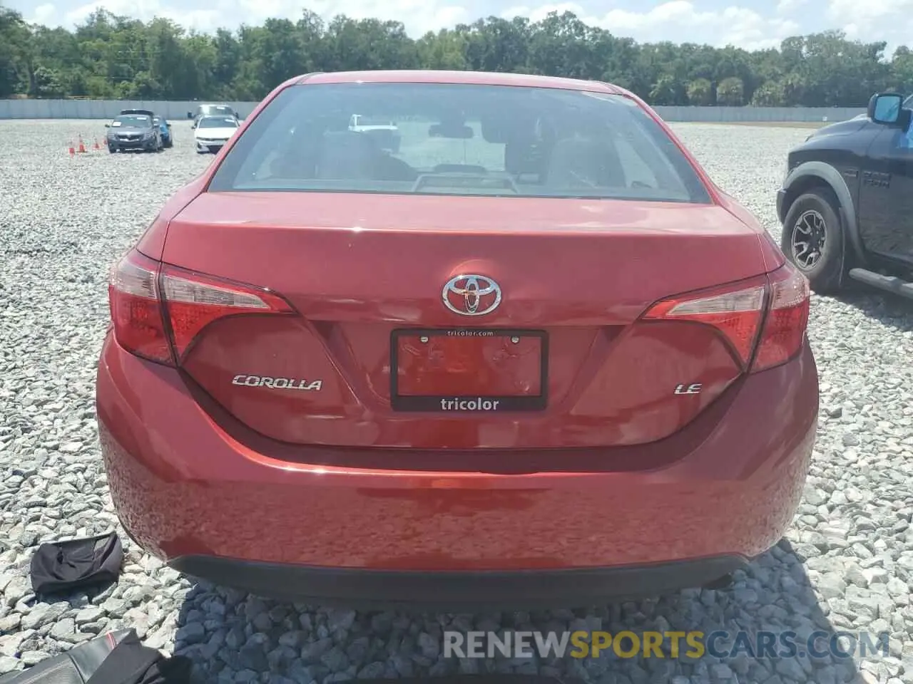 6 Photograph of a damaged car 5YFBURHE5KP940644 TOYOTA COROLLA 2019