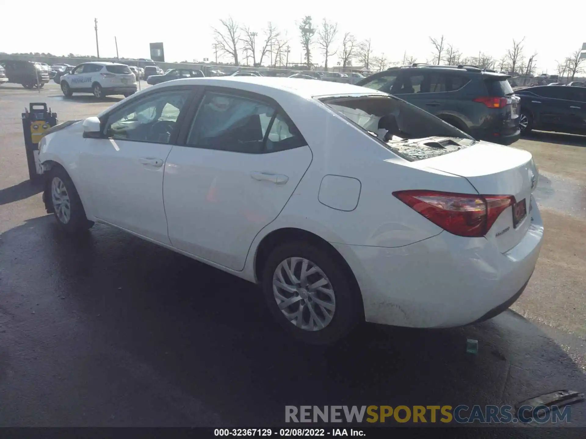 3 Photograph of a damaged car 5YFBURHE5KP940787 TOYOTA COROLLA 2019