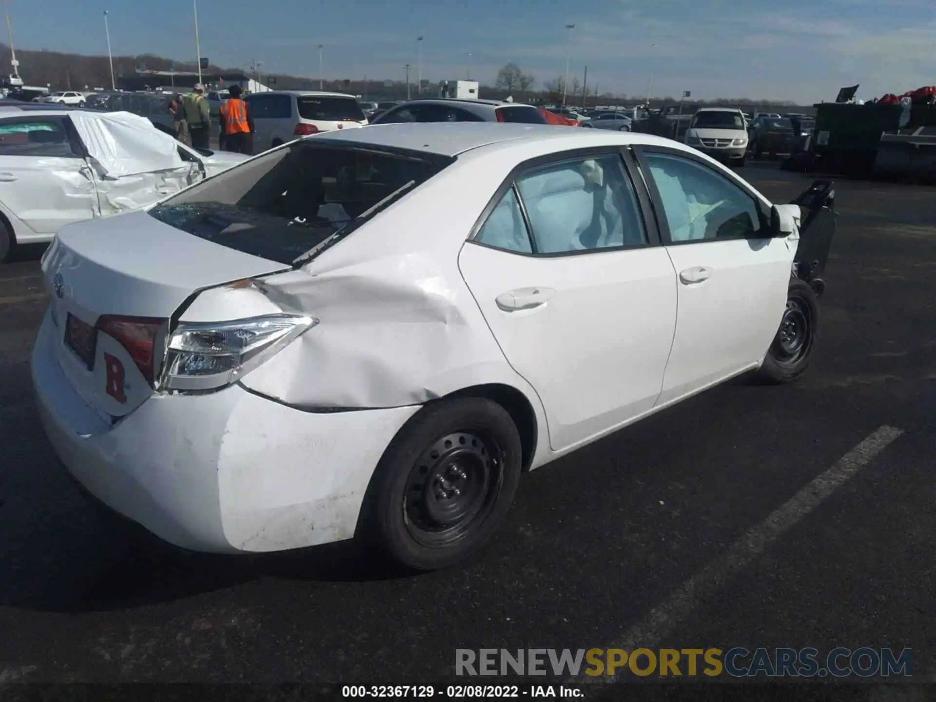 4 Photograph of a damaged car 5YFBURHE5KP940787 TOYOTA COROLLA 2019