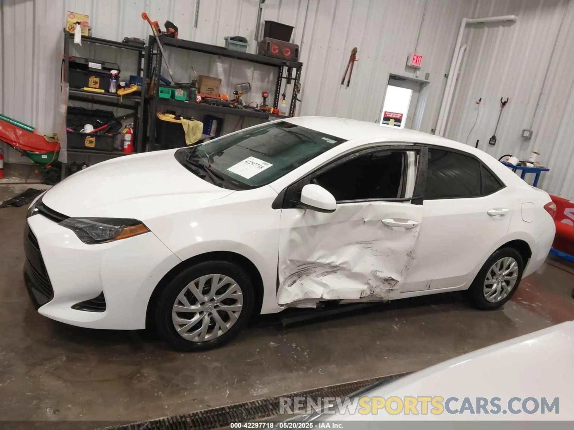 15 Photograph of a damaged car 5YFBURHE5KP941051 TOYOTA COROLLA 2019