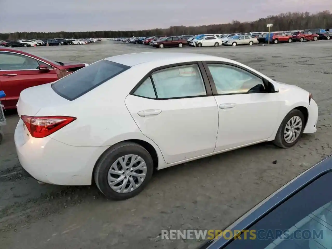 3 Photograph of a damaged car 5YFBURHE5KP943625 TOYOTA COROLLA 2019