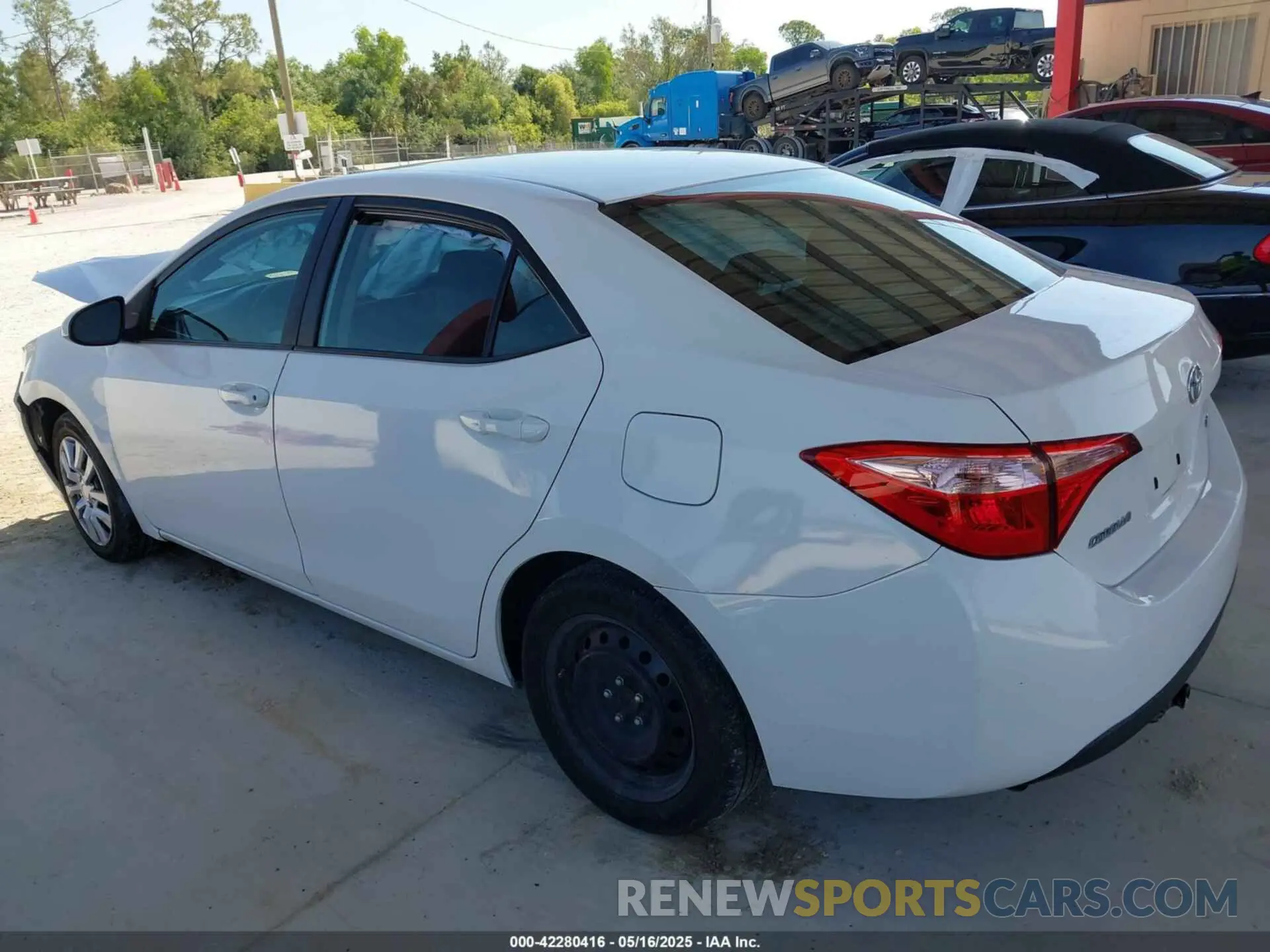 3 Photograph of a damaged car 5YFBURHE5KP945830 TOYOTA COROLLA 2019