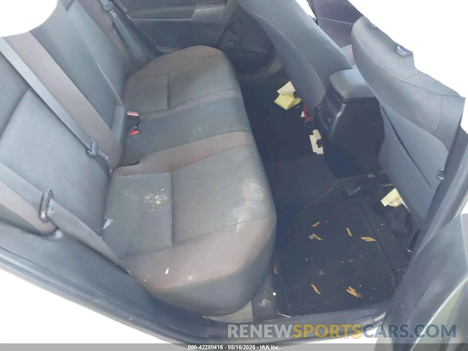 8 Photograph of a damaged car 5YFBURHE5KP945830 TOYOTA COROLLA 2019