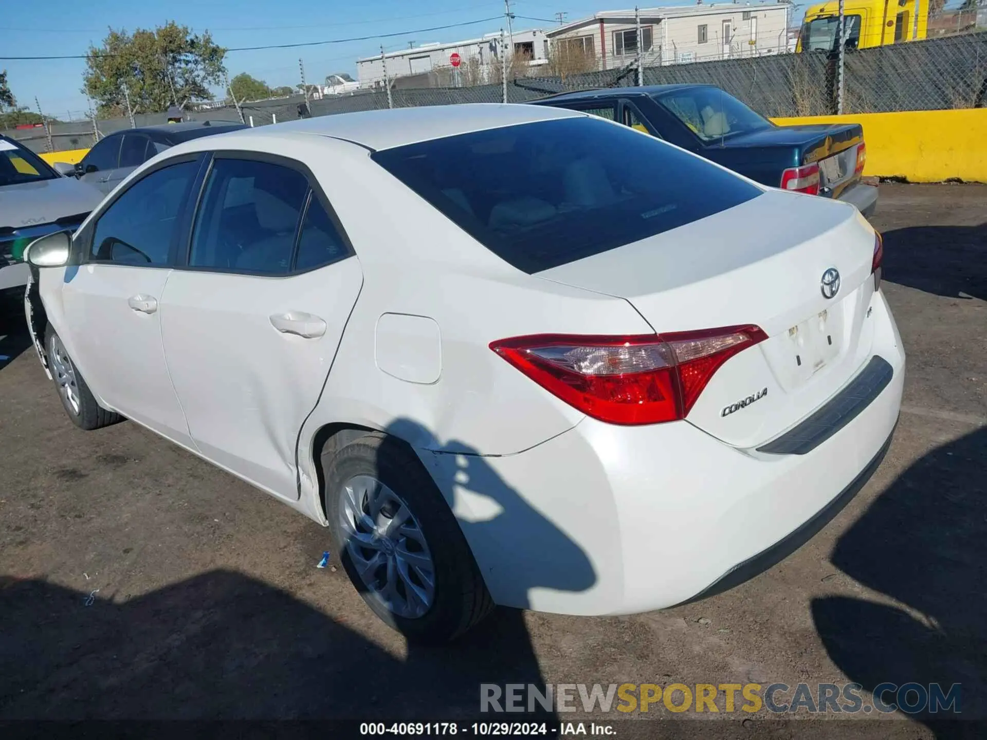 3 Photograph of a damaged car 5YFBURHE5KP946167 TOYOTA COROLLA 2019